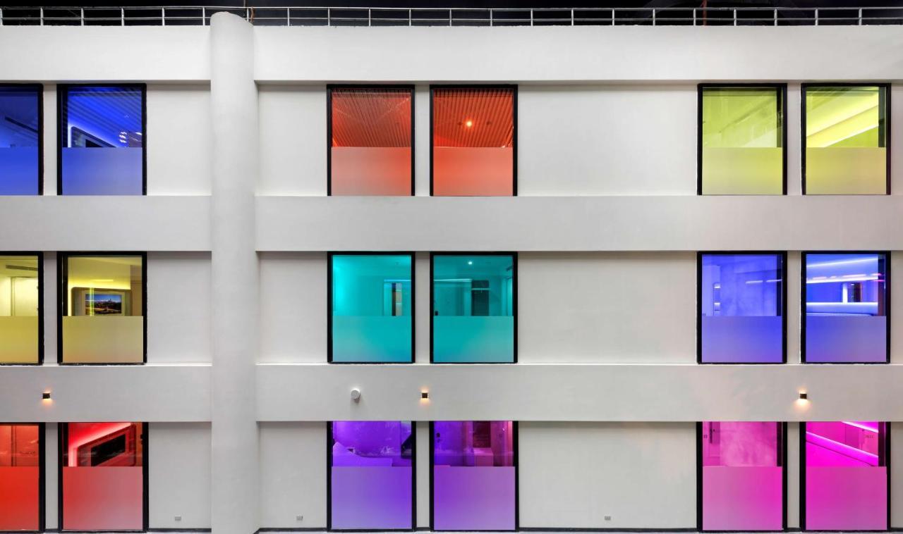 Yotelair Istanbul Airport, Duty Free - International Transit Area Exterior photo
