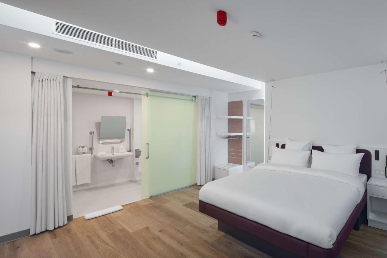 Yotelair Istanbul Airport, Duty Free - International Transit Area Exterior photo