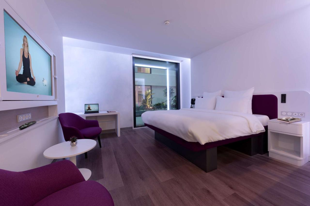 Yotelair Istanbul Airport, Duty Free - International Transit Area Exterior photo